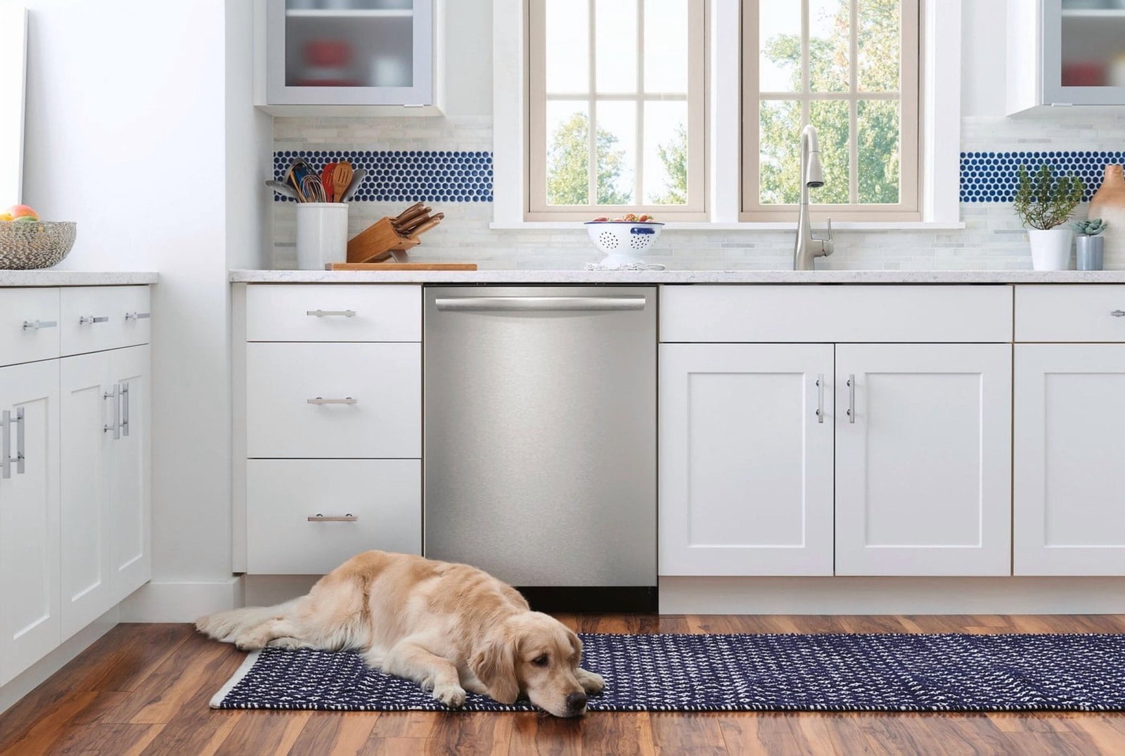 Frigidaire Gallery 24″ Dishwasher with CleanBoost, Stainless Steel - Image 11